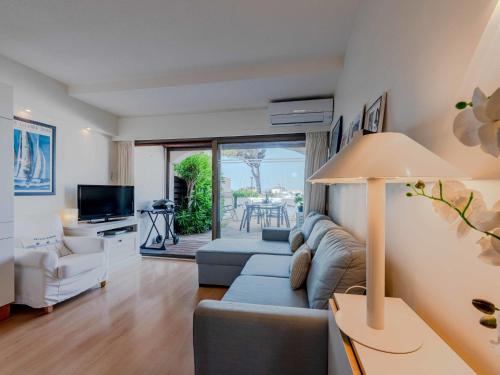 Apartment Palmyra-8 by Interhome