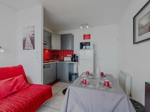 Apartment Les Marquises-5 by Interhome