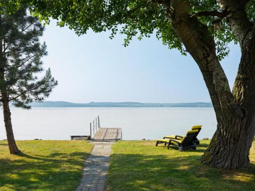 Holiday Home Lake House Sundown by Interhome