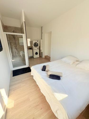 Photo de la galerie de l'établissement Somptueuse villa de luxe, jacuzzi et piscine, à Teyran