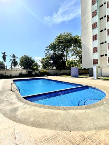 Piscina a Apartment in Pampatar o a prop
