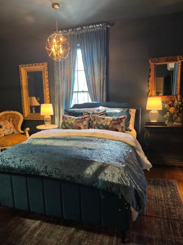 Кровать или кровати в номере J and M on Capital Boutique Guesthouse