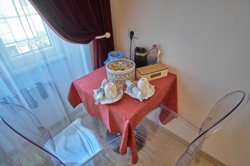 Příslušenství pro přípravu čaje a kávy v ubytování Museum Guest House