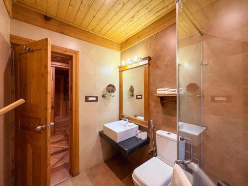 Koupelna v ubytování Shivadya - A Luxury Boutique Experience