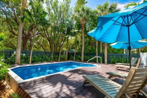Φωτογραφία από το άλμπουμ του Salty Sanctuary - Private Luxury Villa w Pool σε Marathon