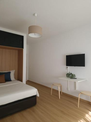 Home 5