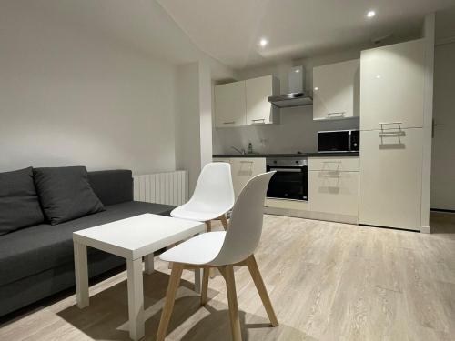 Photo de la galerie de l'établissement Un charmant appartement bien équipé, à Vienne