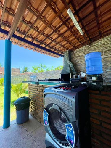 Kemudahan BBQ tersedia untuk tetamu di rumah percutian