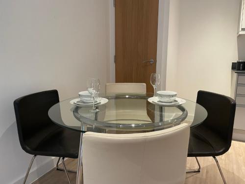 Fotografie z fotogalerie ubytování Lovely 1 bed apartment in the heart of High Wycombe town centre v destinaci High Wycombe