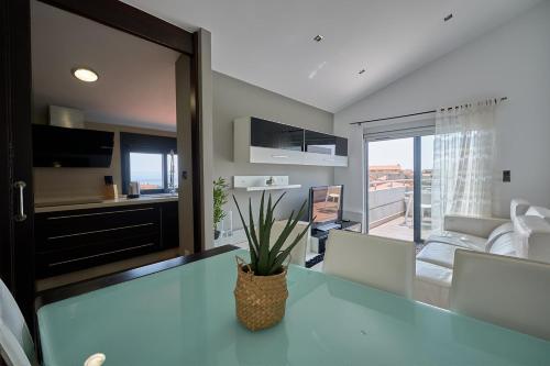 Kuchyň nebo kuchyňský kout v ubytování Faro de Corrubedo by Serendipia Turismo