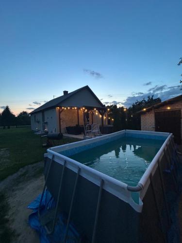 Dom nad jeziorem Krasne