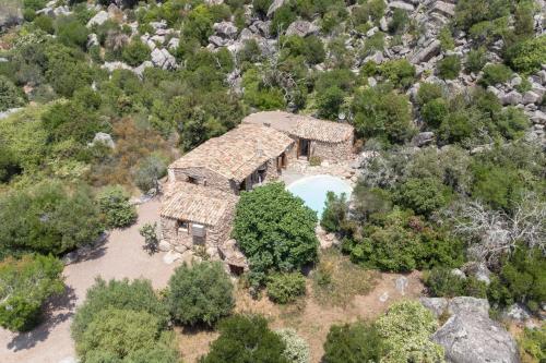Bergerie avec piscine à 5m de Palombaggia - 6 couchages
