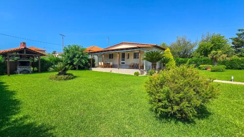 Potidaia The Garden Oasis Summer House