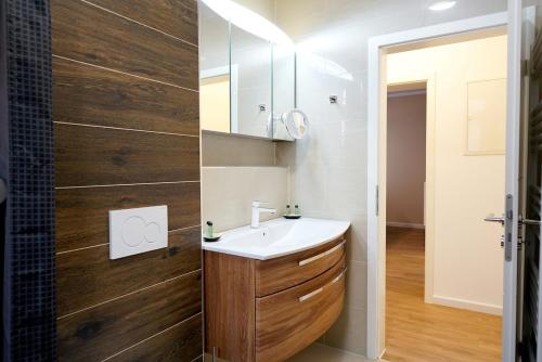 Bilik mandi di Beautiful Modern 60m2 Apartment