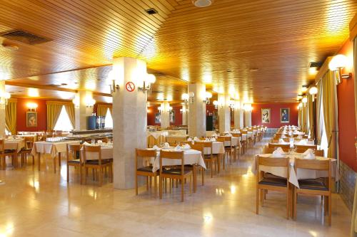 Restaurant o iba pang lugar na makakainan sa Domus Pacis Fatima Hotel