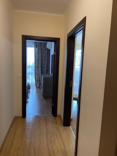 Φωτογραφία από το άλμπουμ του Apartment in Long Beach σε Shkorpilovtsi