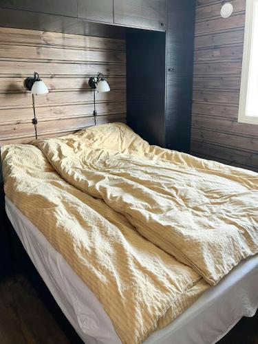 Postel nebo postele na pokoji v ubytování Mountain Cabin With Jacuzzi In Gautefall