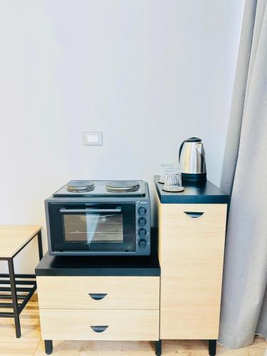 Kuhinja oz. manjša kuhinja v nastanitvi Blloku Luxurious Studio