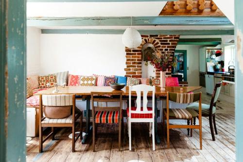 Χώρος καθιστικού στο Magical Farm House Right Next To The Sea