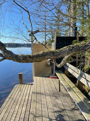 Fotografie z fotogalerie ubytování Hytte Med Udsigt Over Den Store Sø Härsjön v destinaci Lerum