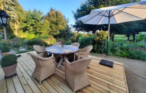 Beautiful Home In Ulfborg With Wifiにある庭