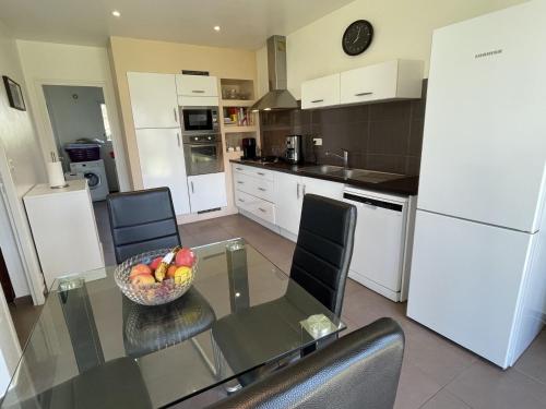 Photo de la galerie de l'établissement Maison à Saint-Gildas-de-Rhuys, 7 pers, proche commerces, wifi - FR-1-775-32, à Saint-Gildas-de-Rhuys