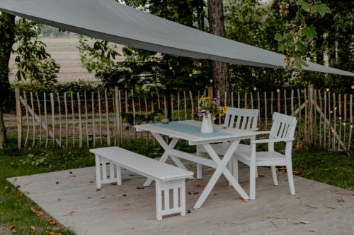 Φωτογραφία από το άλμπουμ του Romantic Nights Under The Thatched Roof σε Scharnebeck