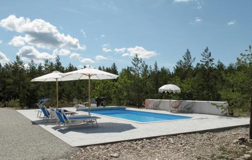 Kolam renang di atau dekat dengan Family-Friendly Villa With Pool In Gotland