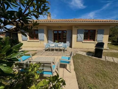 Maison familiale 6 pers à 200m de la plage - FR-1-239-1133