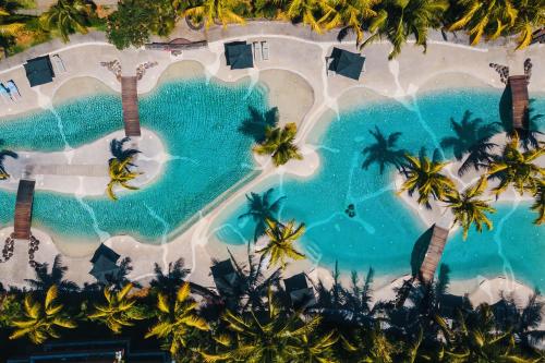 Modern Apt - Direct Pool Access - Beaches 2 min