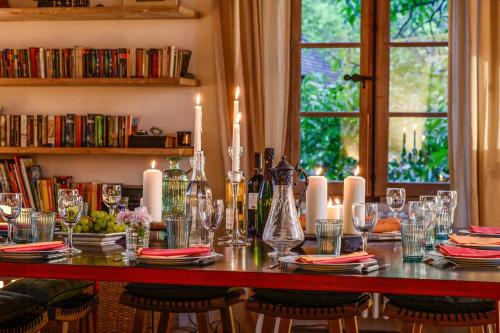 Historic Estate Overlooking The Dordogne