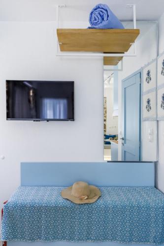 Le Petit Bati Blue