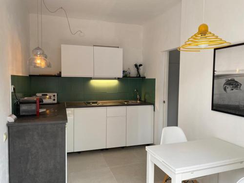 Apartment Olive Green