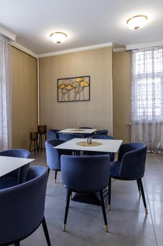 Fotografie z fotogalerie ubytování Villa Clariss Pool & City Center Stay v destinaci Balatonalmádi