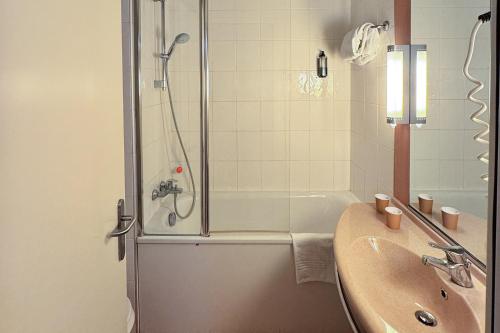 A bathroom at a&o Hostel Milano Ca Granda