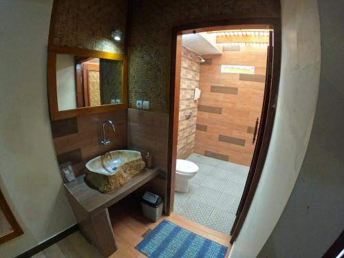 Ένα μπάνιο στο Balenta Bungalow Gili Trawangan