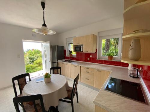Luna Garden Apartment