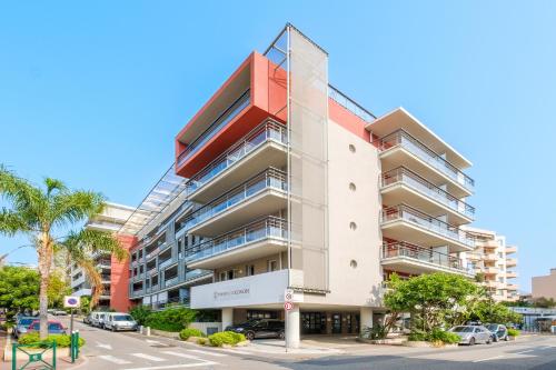 Budova, kde se aparthotel nachází