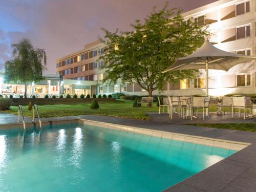 Bazén v ubytování Novotel Antwerpen - Ekeren nebo v jeho okolí