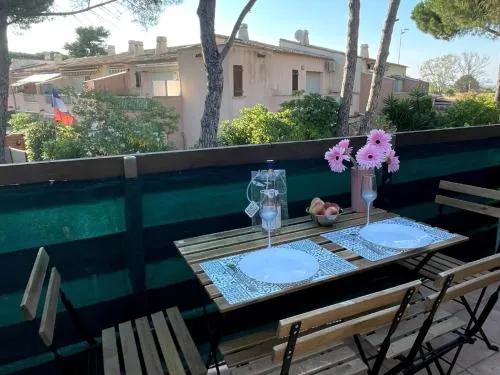 Appartement à 100m du village naturiste,tout équipé, climatisé,place parking photo 1