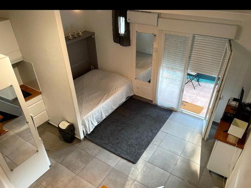 Appartement à 100m du village naturiste,tout équipé, climatisé,place parking photo 8