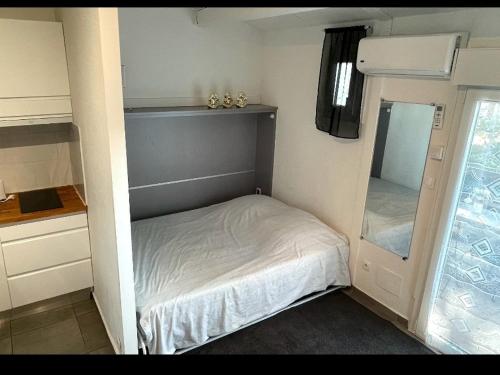 Appartement à 100m du village naturiste,tout équipé, climatisé,place parking photo 14