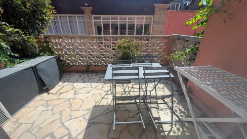 Photo de la galerie de l'établissement Grand et joli studio - Miami 31, à Canet