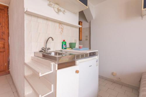 Kuchyň nebo kuchyňský kout v ubytování Porte Rouge 2