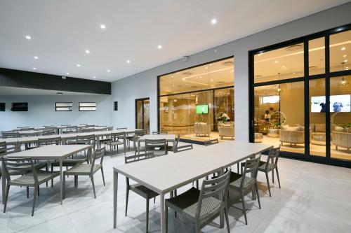 Cresta Grande Jwanengにあるレストランまたは飲食店
