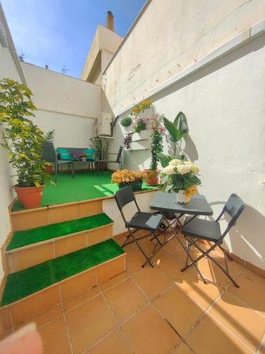 A 5 min Estación de Tren- Patio-Parking y Playa