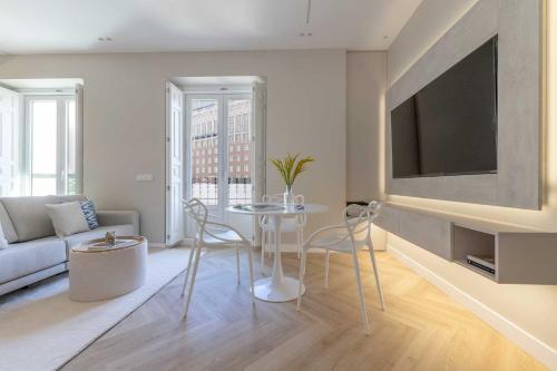 Moderno apartamento junto a Plaza España