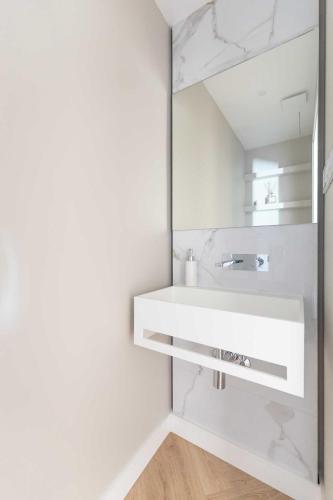 Moderno apartamento junto a Plaza España