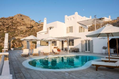 Thalia Luxe 4-Bedroom Pool Villa