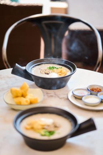 Mad på resortet eller i nærheden